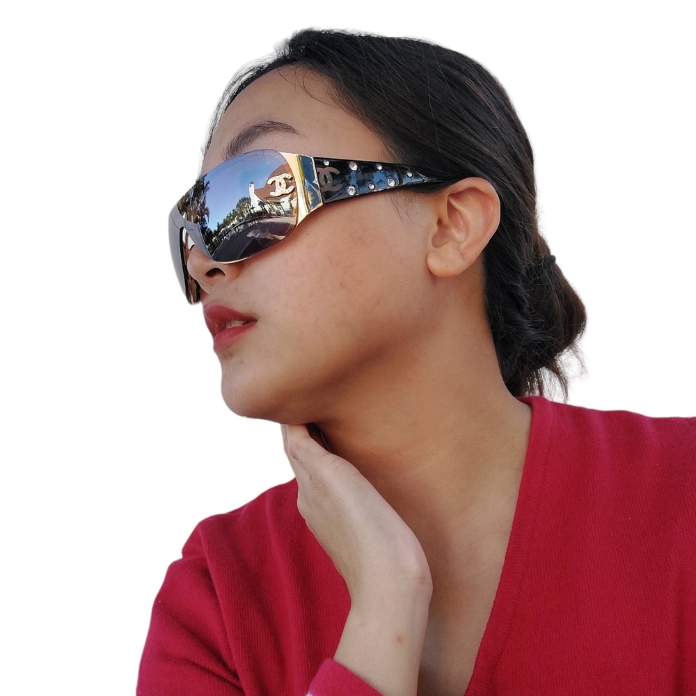 Chanel CC Sunglasses - Picture 11 of 11